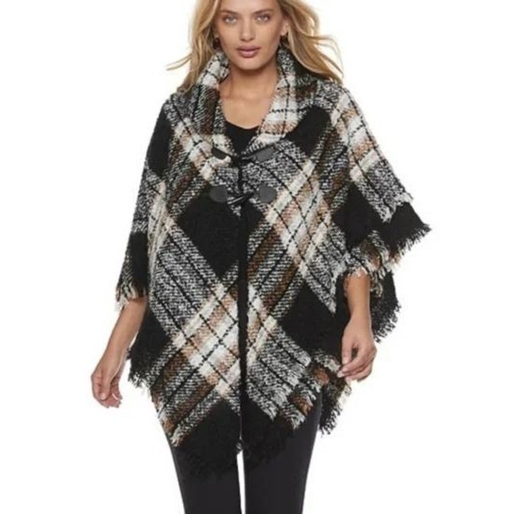 APT.9 London Plaid Toggle Ruana Poncho Cape Wrap Black‎ Brown White Cozy OS - Picture 2 of 9